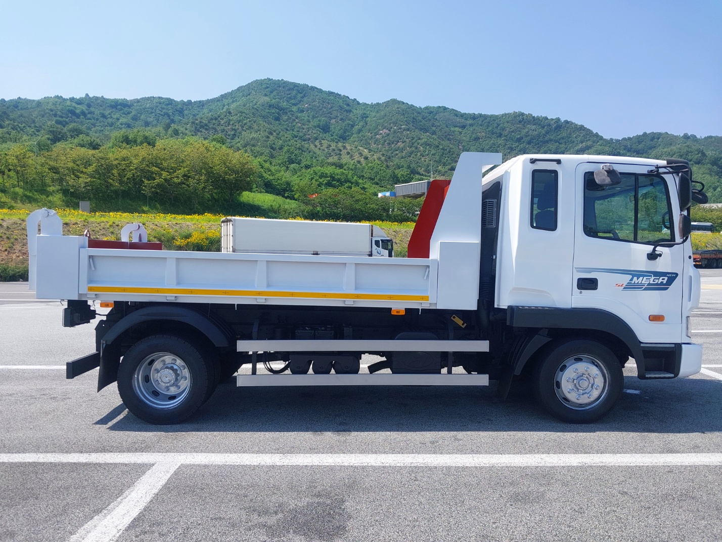 5톤롱덤프