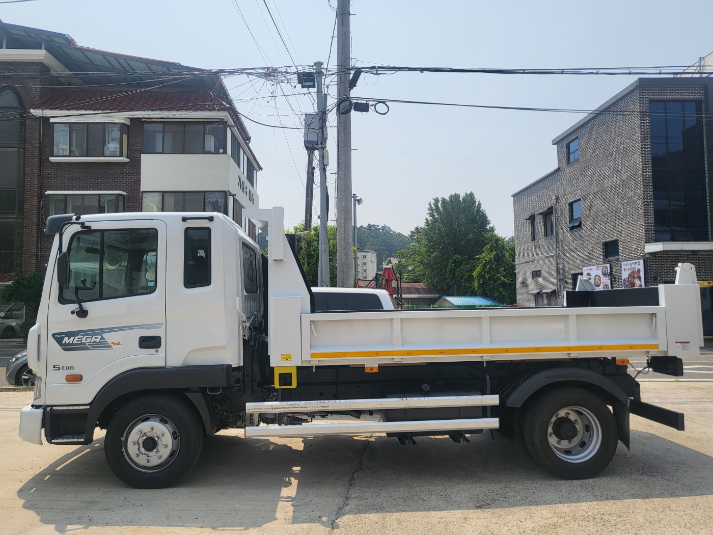 5톤롱덤프