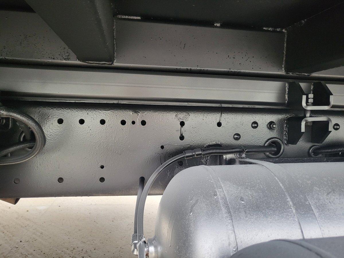 5톤후축저상롱덤프