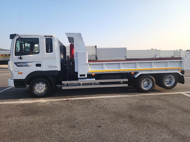 5톤후축저상롱덤프