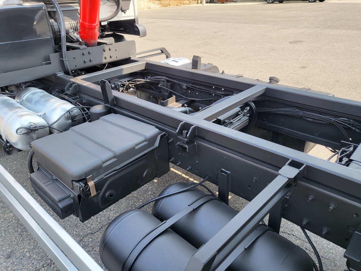 5톤후축저상롱덤프