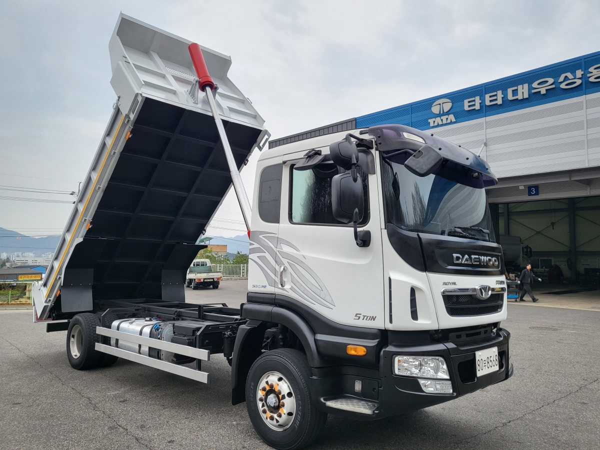 5톤저상롱덤프