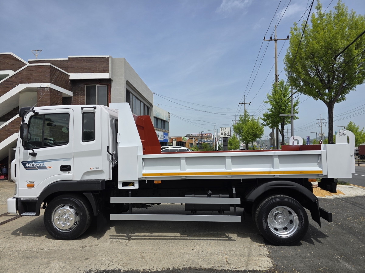 5톤롱덤프