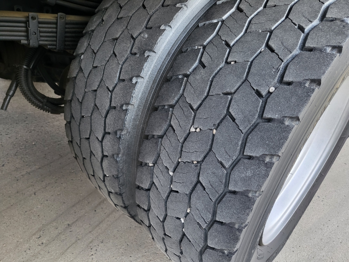 4.5톤 초장축사다리앞축