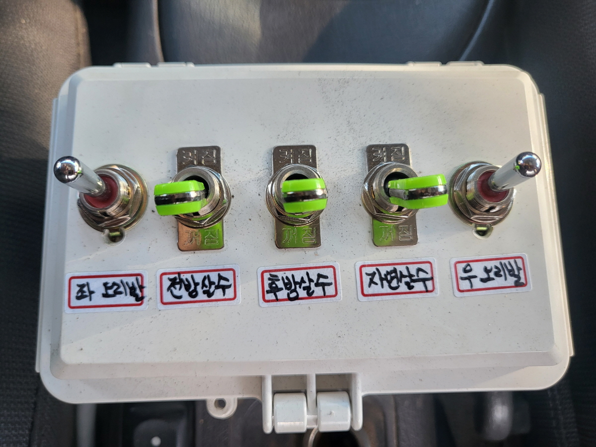 5톤8000리터살수차