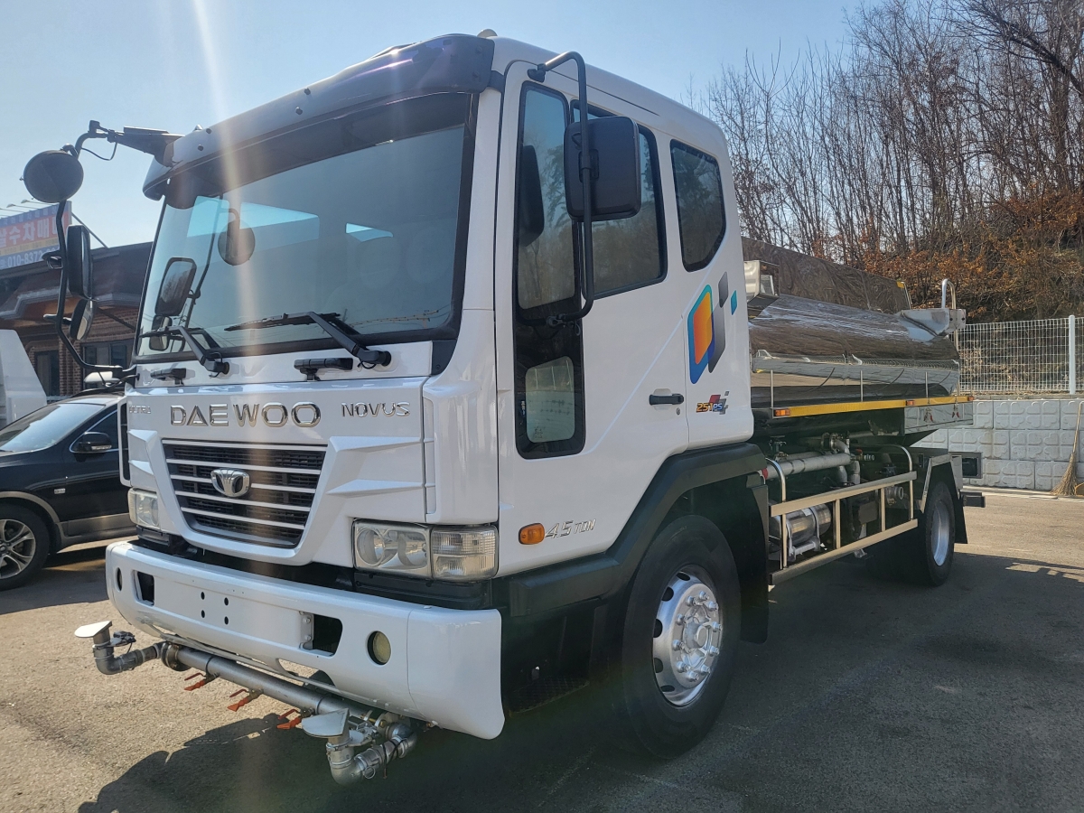 노부스5톤8000리터