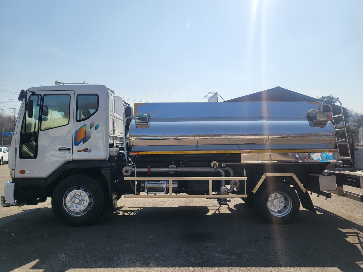 노부스5톤8000리터