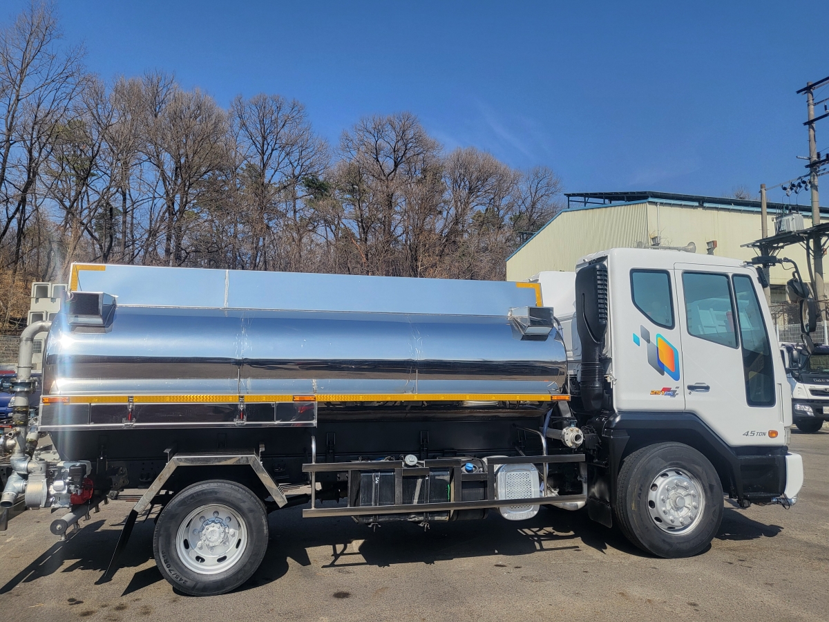 노부스5톤8000리터